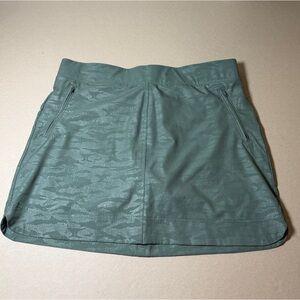 Orvis Ladies' Embossed Pull-On Travel Skort green Camo Elastic Lightweight XL